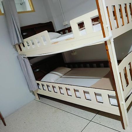Ler Hostel 65 Csaveng-part Kültér fotó