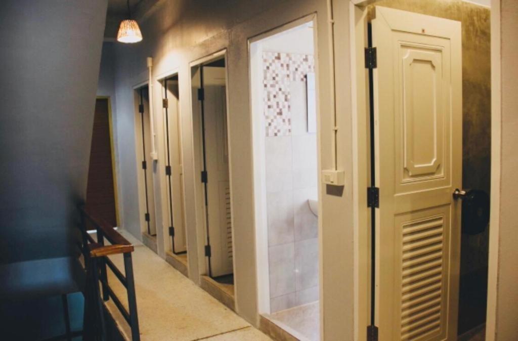 Ler Hostel 65 Csaveng-part Kültér fotó