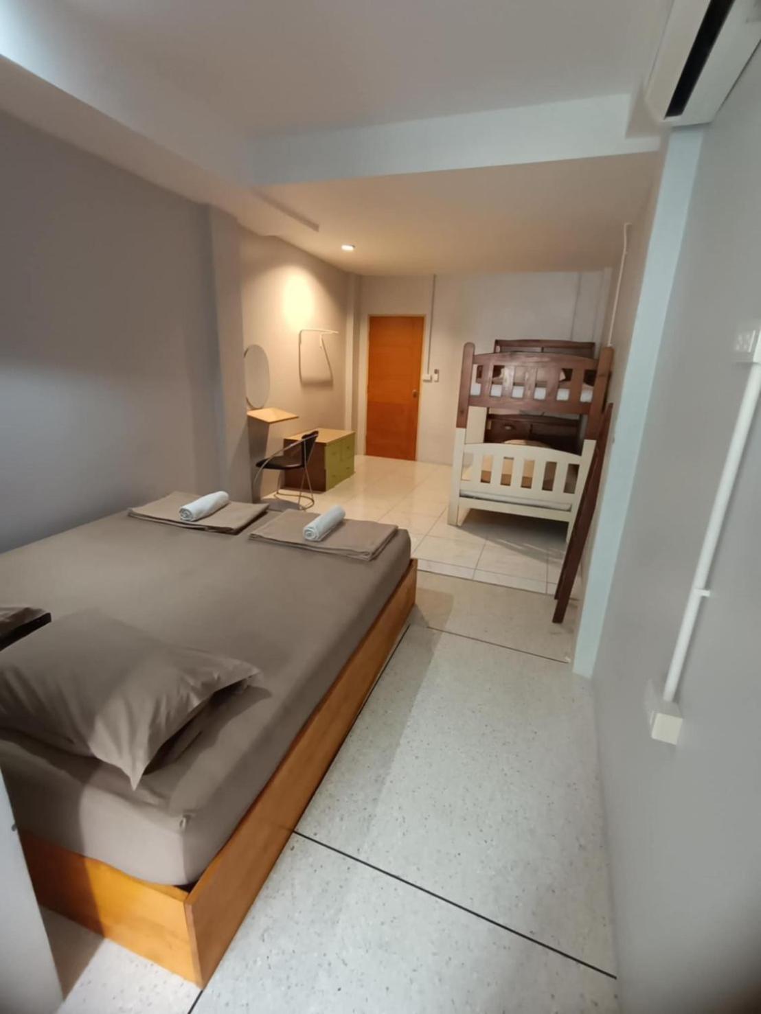 Ler Hostel 65 Csaveng-part Kültér fotó